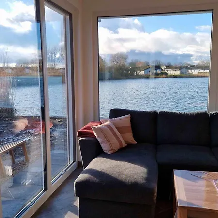 A 17 Mit Eigenem Exklusivem Zugang Zum Binnensee By Interhome Сasa de vacaciones Grosswurden