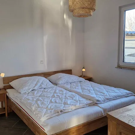 Prázdninový dům A 17 Mit Eigenem Exklusivem Zugang Zum Binnensee By Interhome Grosswurden