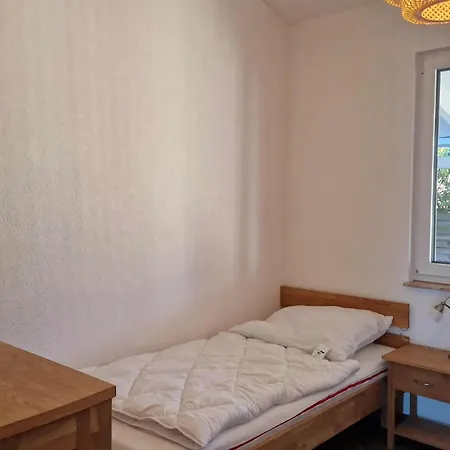 A 17 Mit Eigenem Exklusivem Zugang Zum Binnensee By Interhome *