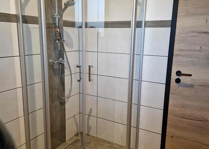 A 17 Mit Eigenem Exklusivem Zugang Zum Binnensee By Interhome Сasa de vacaciones Grosswurden